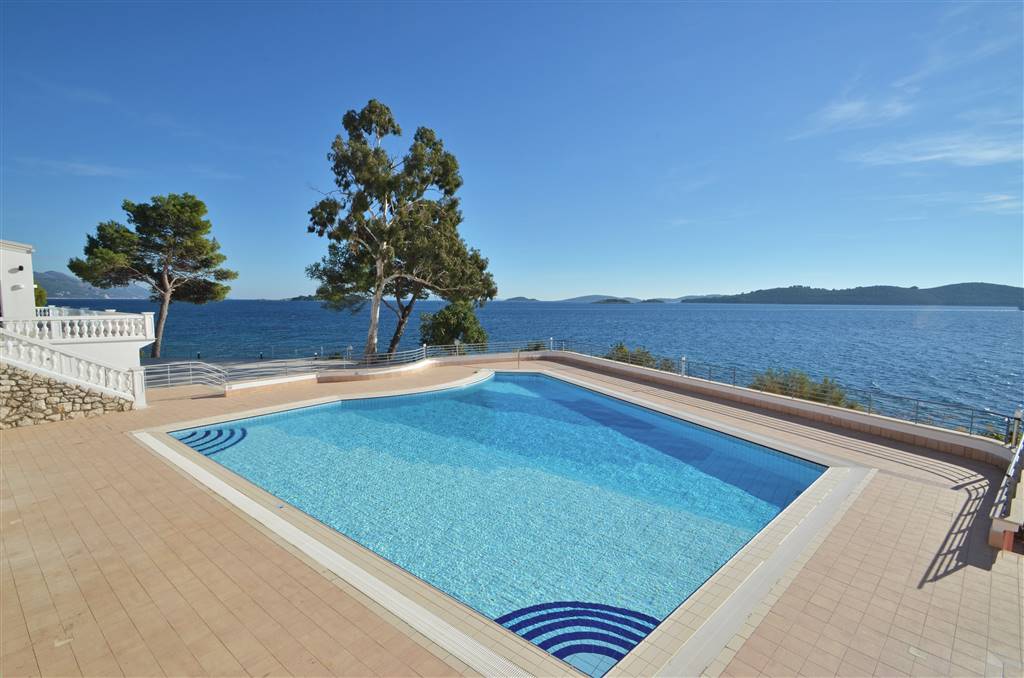 Orebic Hotel Grand Azur - swiimming pool